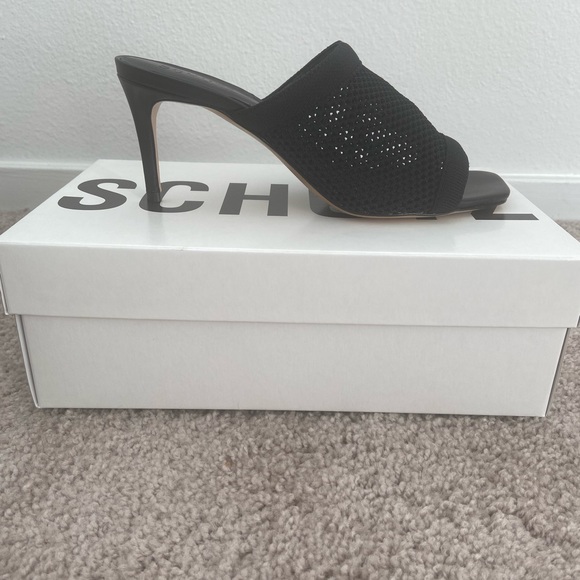 Schutz Sinara Sandal Brand New Never Worn - Picture 4 of 5